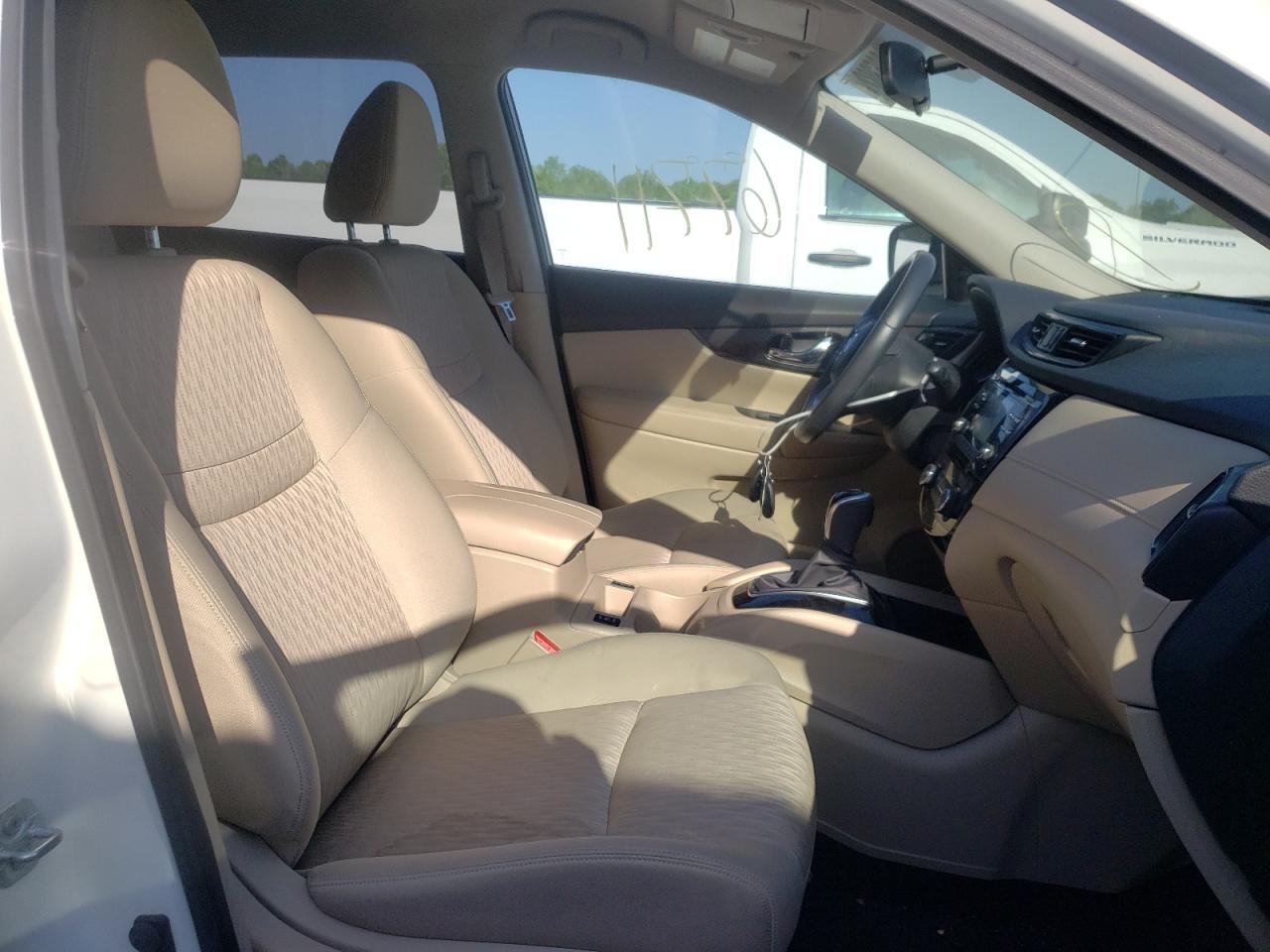 Photo 5 from auction – 2017 NISSAN ROGUE S with VIN JN8AT2MT2HW145419