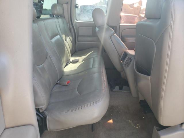Photo 6 from auction – 2004 CHEVROLET SILVERADO with VIN 1GCEC19T54Z312199