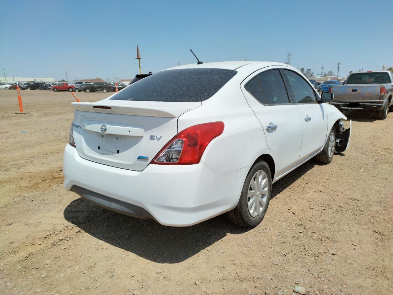 Photo 4 from auction – 2015 NISSAN VERSA S with VIN 3N1CN7APXFL837503