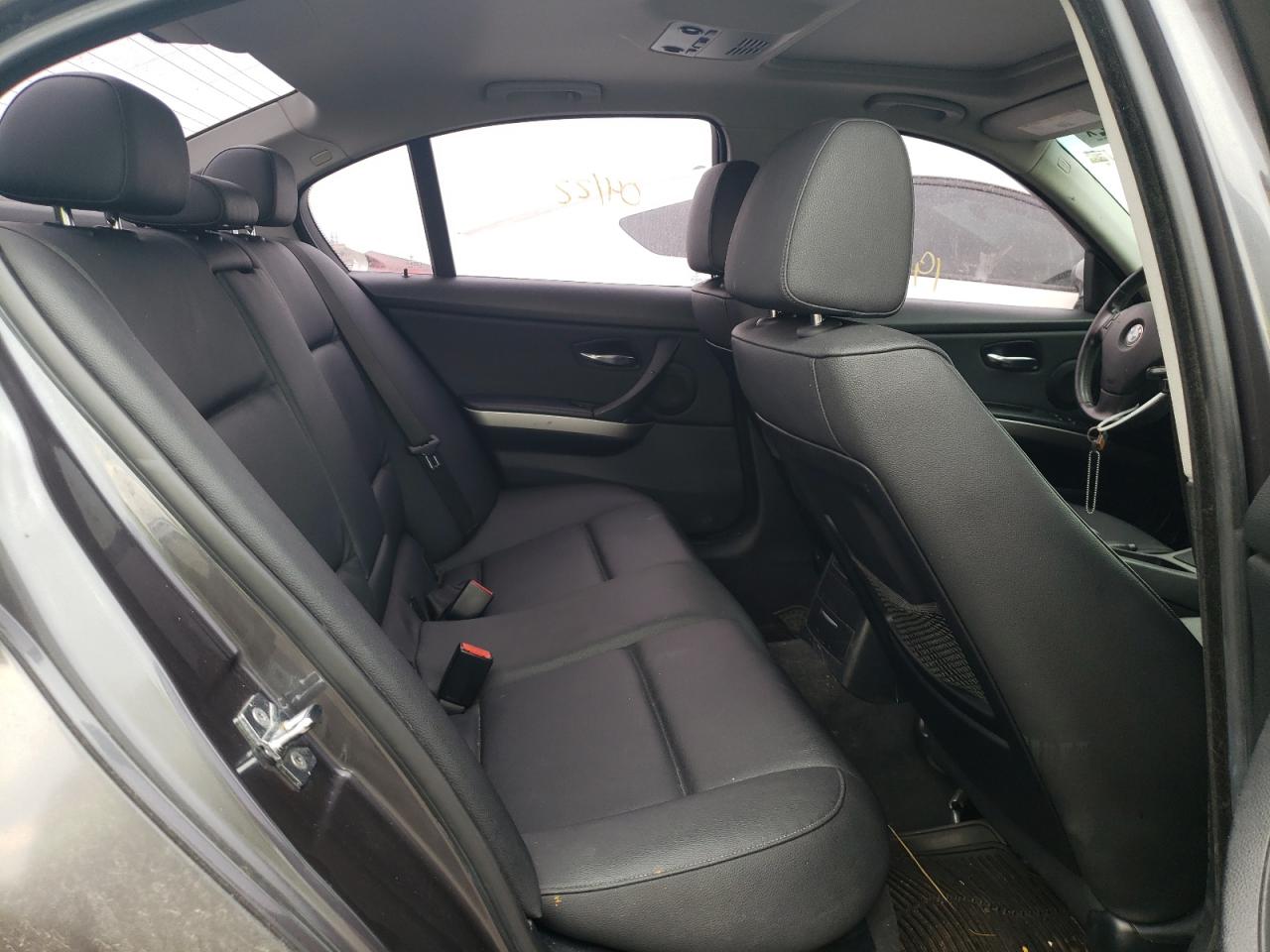 Photo 6 from auction – 2006 BMW 325 XI with VIN WBAVD13536KV01658