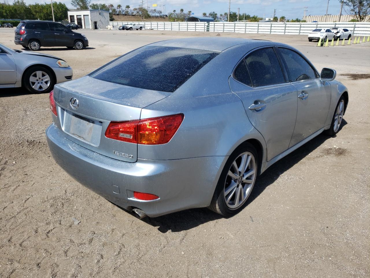 Photo 4 from auction – 2006 LEXUS IS 350 with VIN JTHBE262162000583