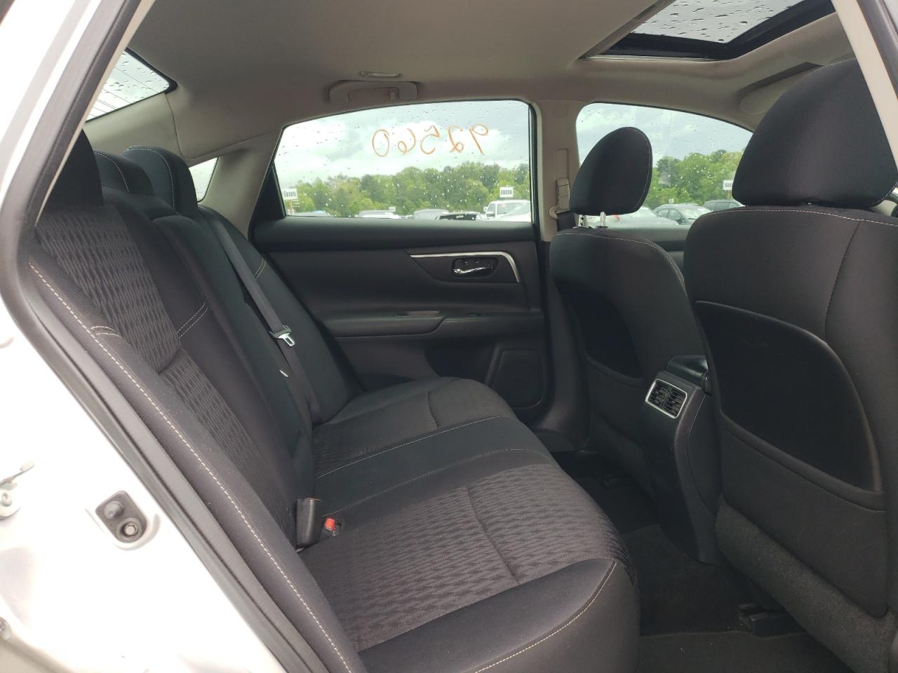 Photo 6 from auction – 2017 NISSAN ALTIMA 2.5 with VIN 1N4AL3AP5HC200865