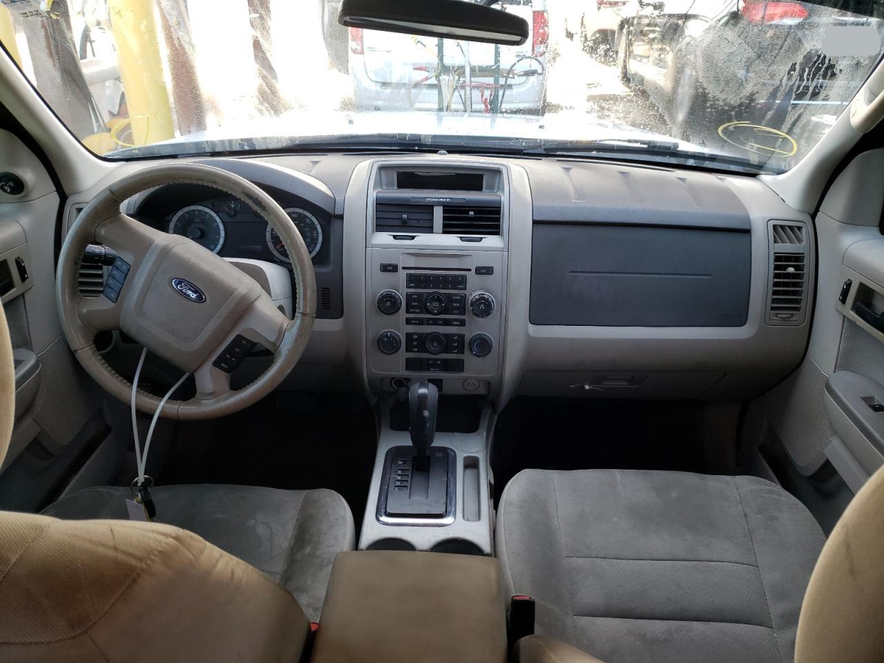 Photo 9 from auction – 2010 FORD ESCAPE XLT with VIN 1FMCU0D70AKB89033