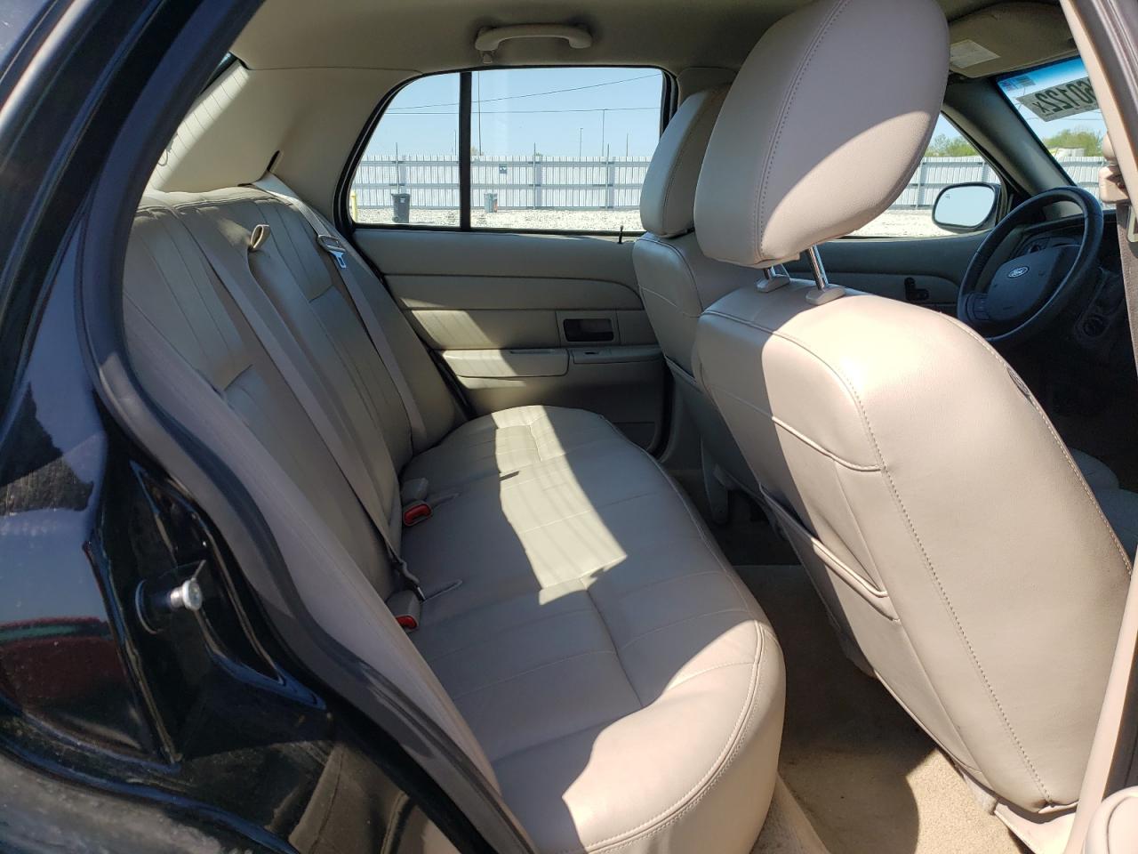 Photo 6 from auction – 2011 FORD CROWN VICT with VIN 2FABP7EV9BX174869