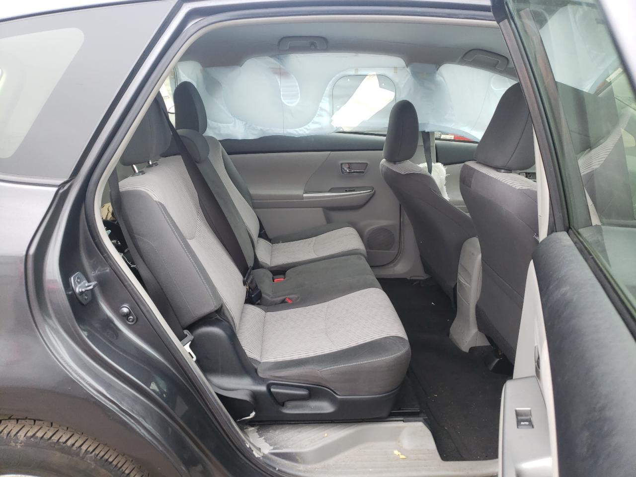Photo 6 from auction – 2016 TOYOTA PRIUS V with VIN JTDZN3EU5GJ046644