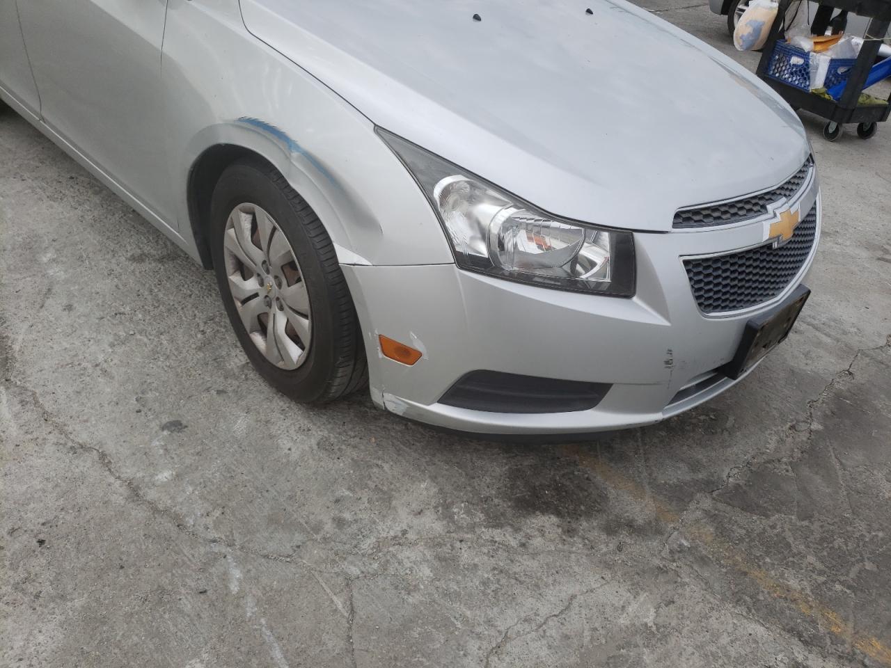 Photo 9 from auction – 2012 CHEVROLET CRUZE LS with VIN 1G1PC5SH7C7304954