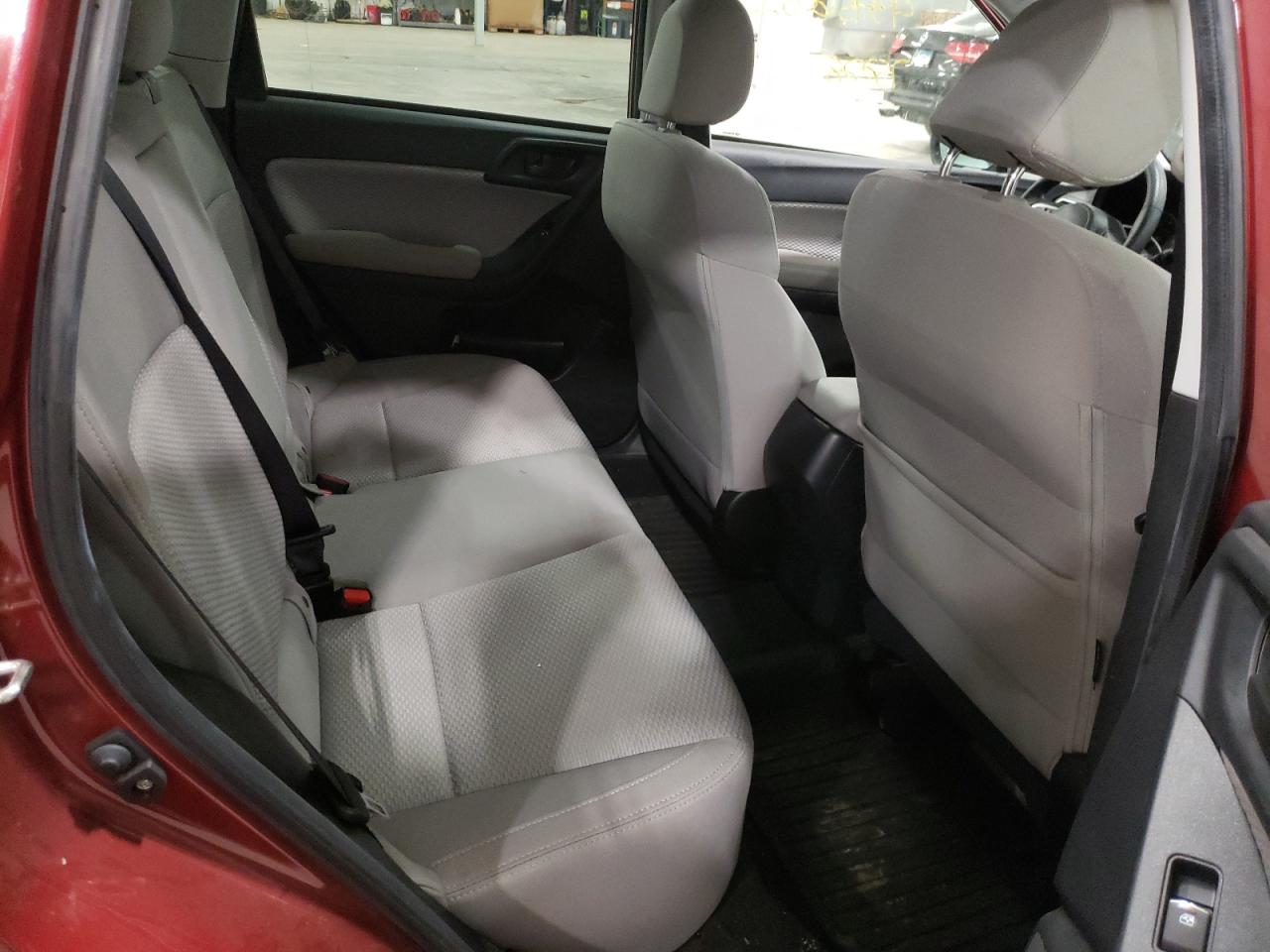 Photo 6 from auction – 2018 SUBARU FORESTER 2 with VIN JF2SJAEC0JH413037