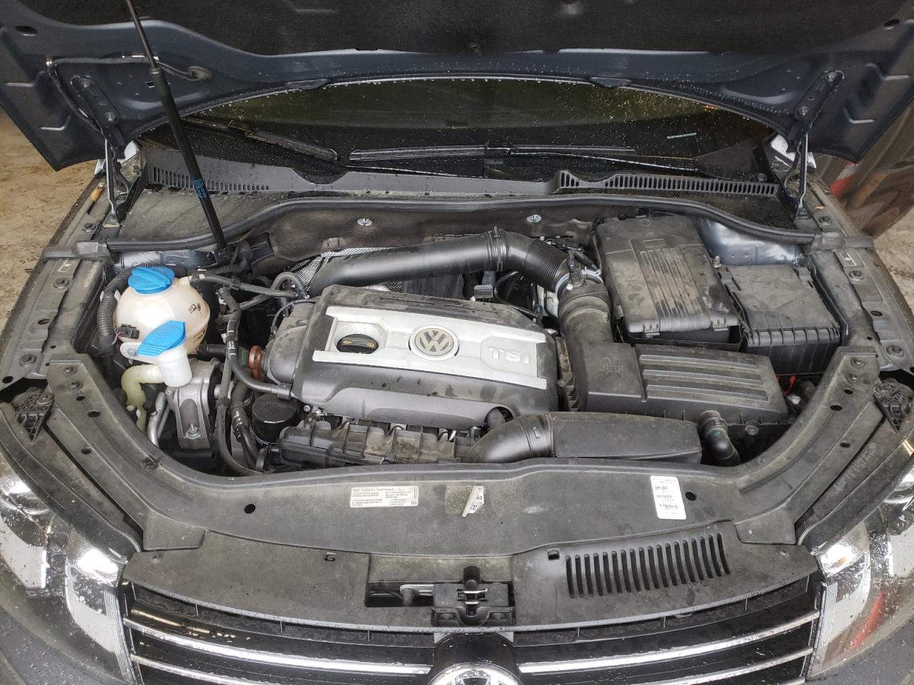 Photo 7 from auction – 2013 VOLKSWAGEN EOS LUX with VIN WVWFW8AH7DV002400