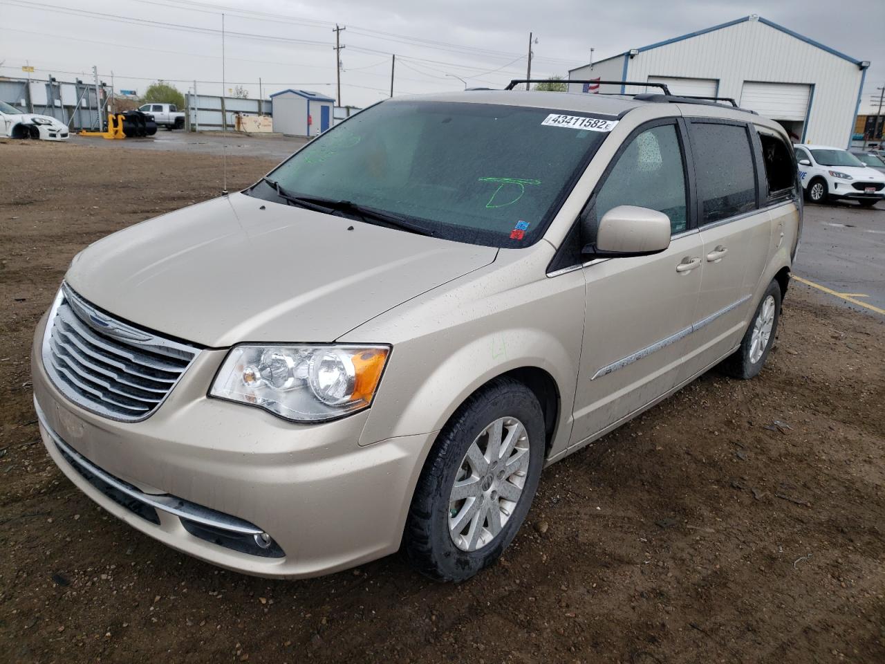 Photo 2 from auction – 2014 CHRYSLER TOWN & COU with VIN 2C4RC1BG8ER397680