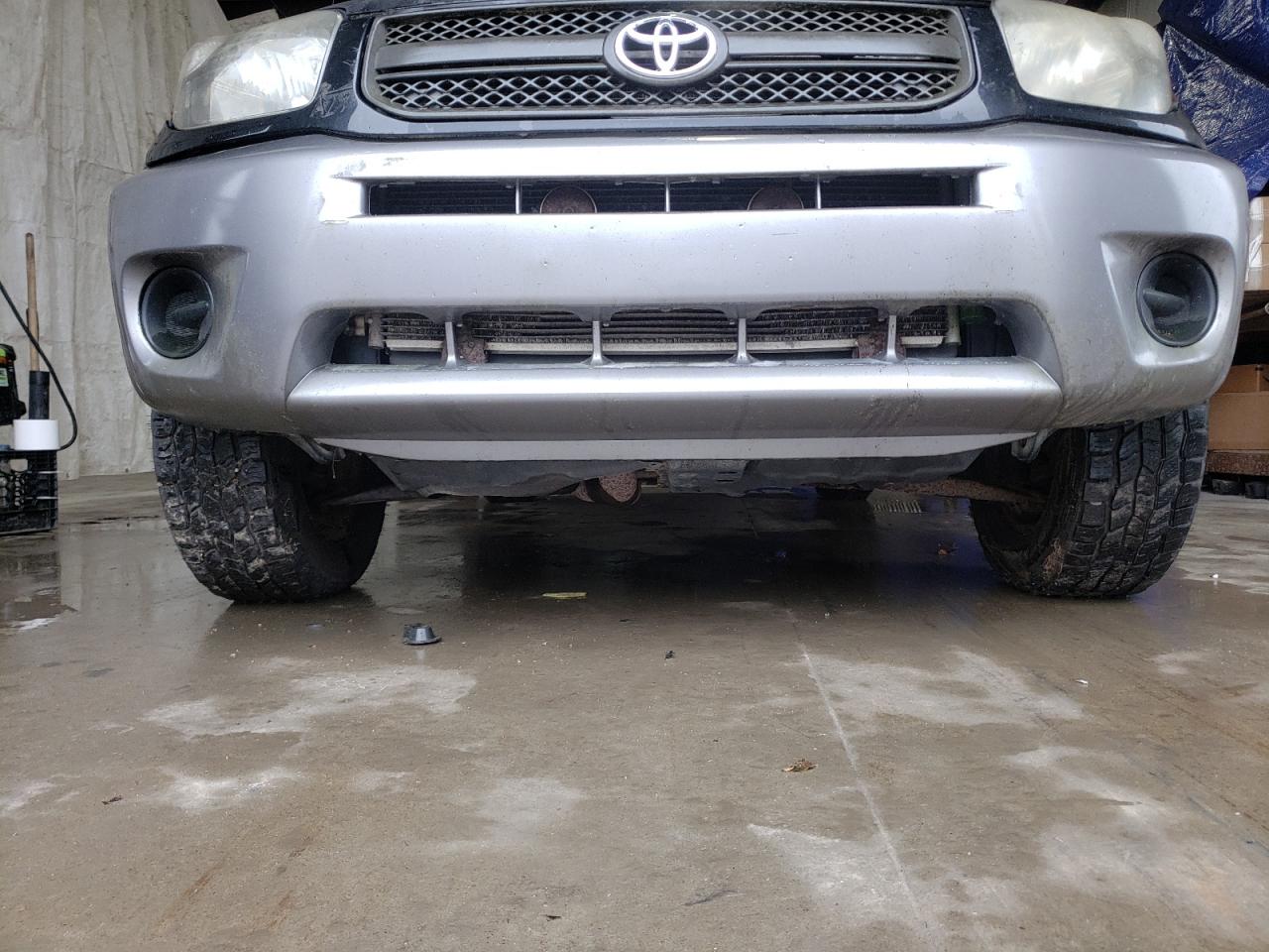 Photo 9 from auction – 2004 TOYOTA RAV4 with VIN JTEHD20V846013737