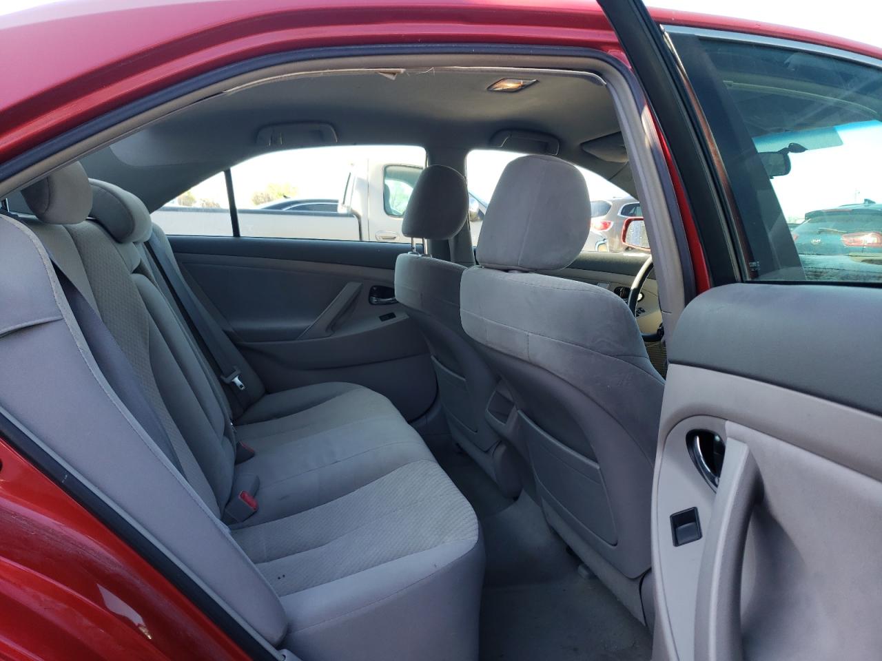 Photo 6 from auction – 2007 TOYOTA CAMRY CE with VIN 4T4BE46K07R003897