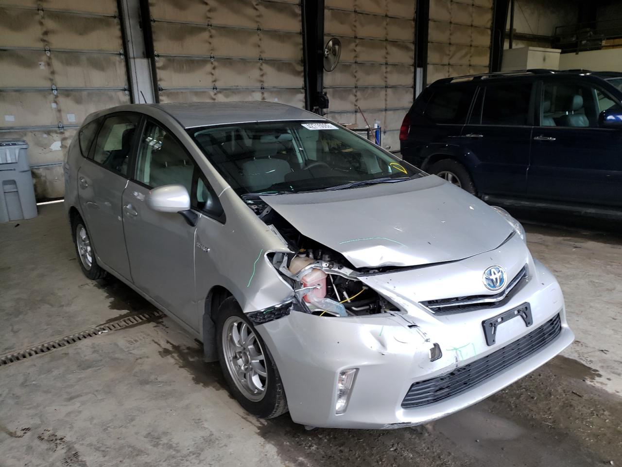 TOYOTA PRIUS V 2012 with VIN JTDZN3EU3C3061898 - Photo from auction