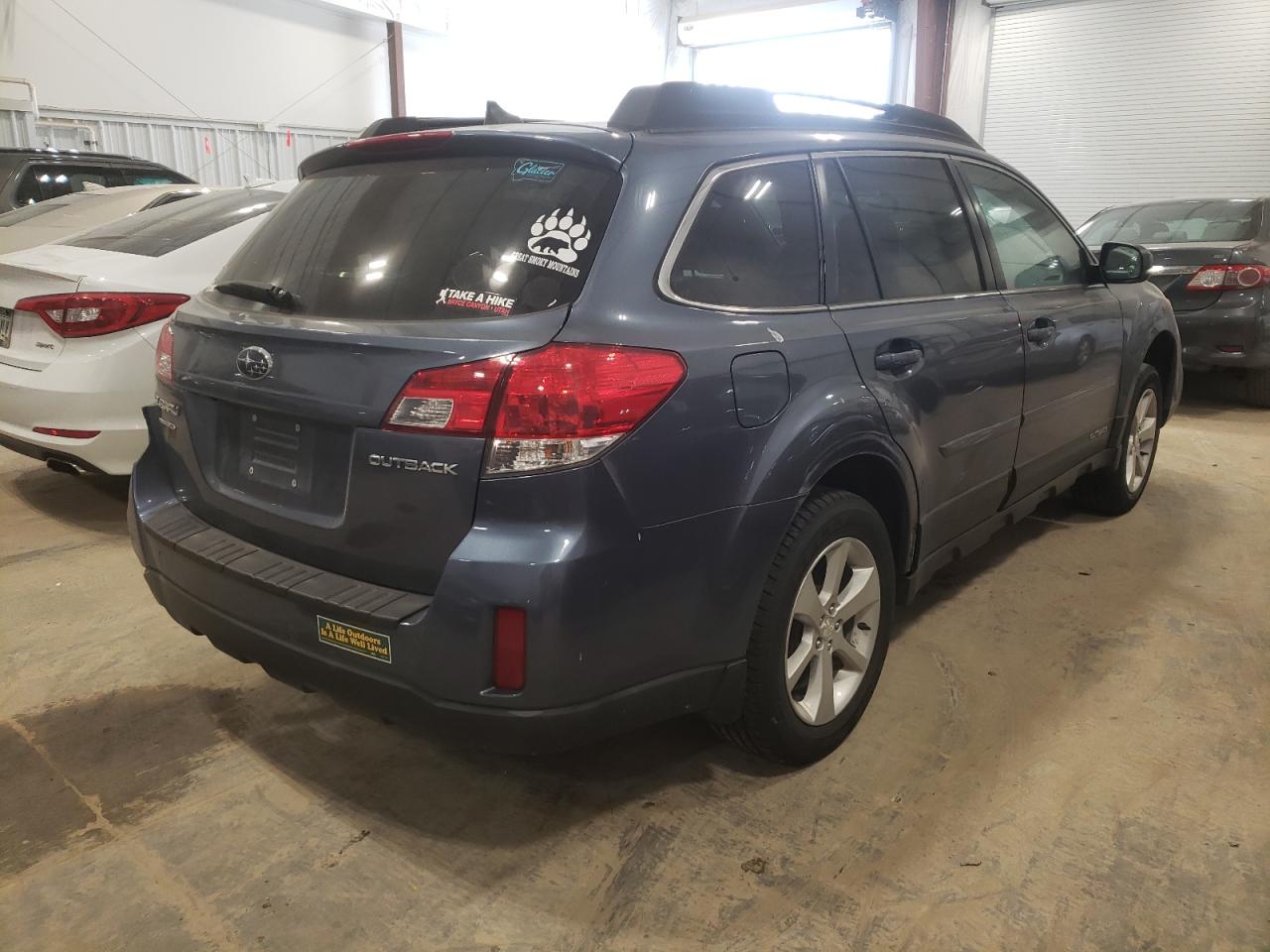 Photo 4 from auction – 2013 SUBARU OUTBACK 2. with VIN 4S4BRCKCXD3279366