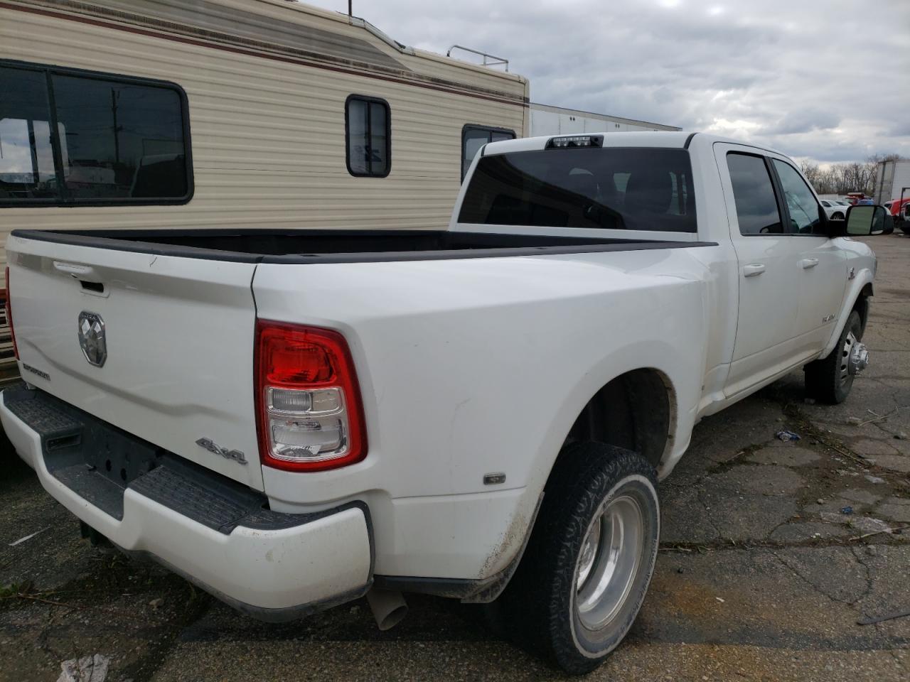 Photo 4 from auction – 2019 RAM 3500 BIG H with VIN 3C63RRHL9KG542855