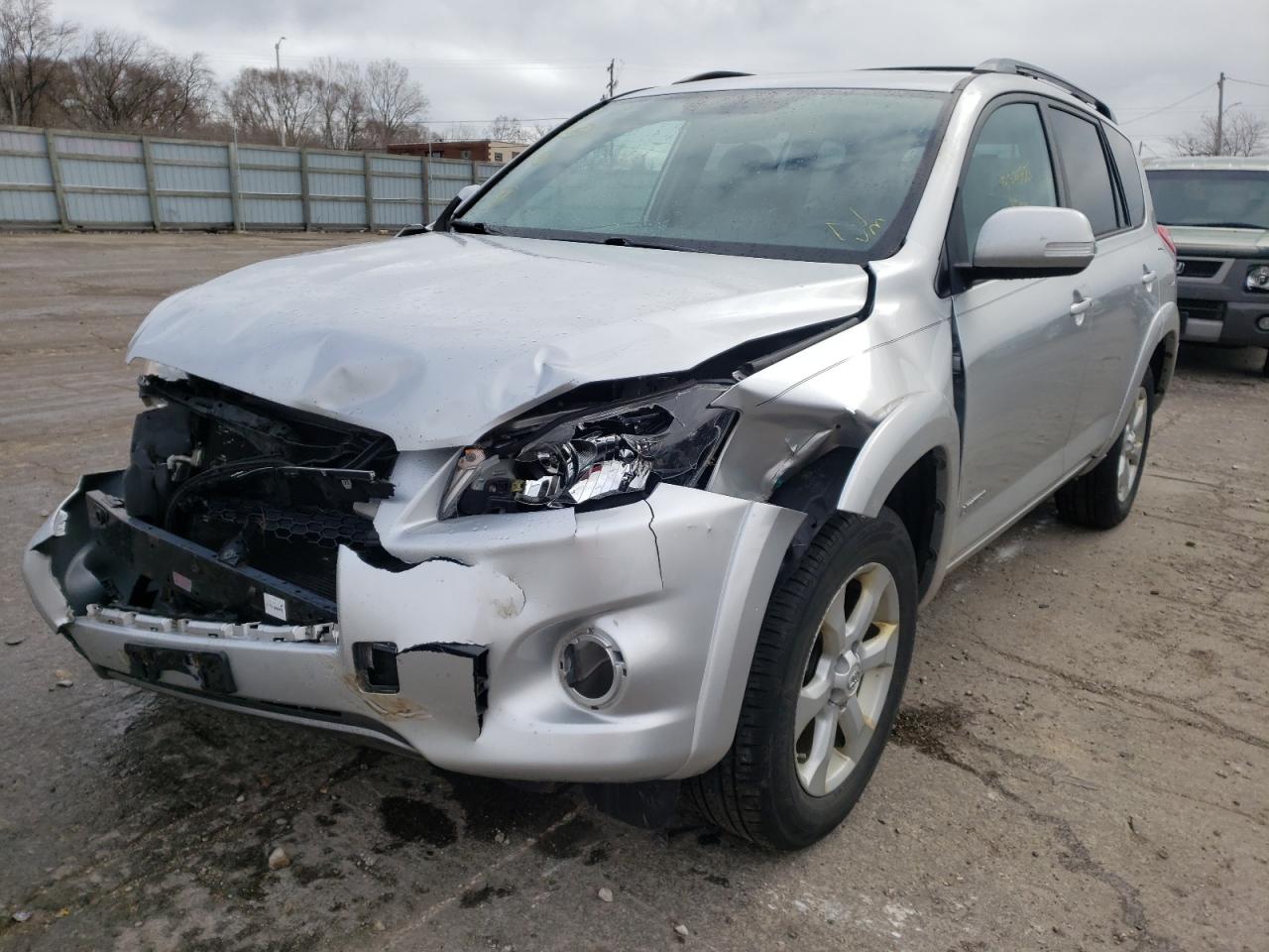 Photo 2 from auction – 2012 TOYOTA RAV4 LIMIT with VIN 2T3DF4DV7CW186939