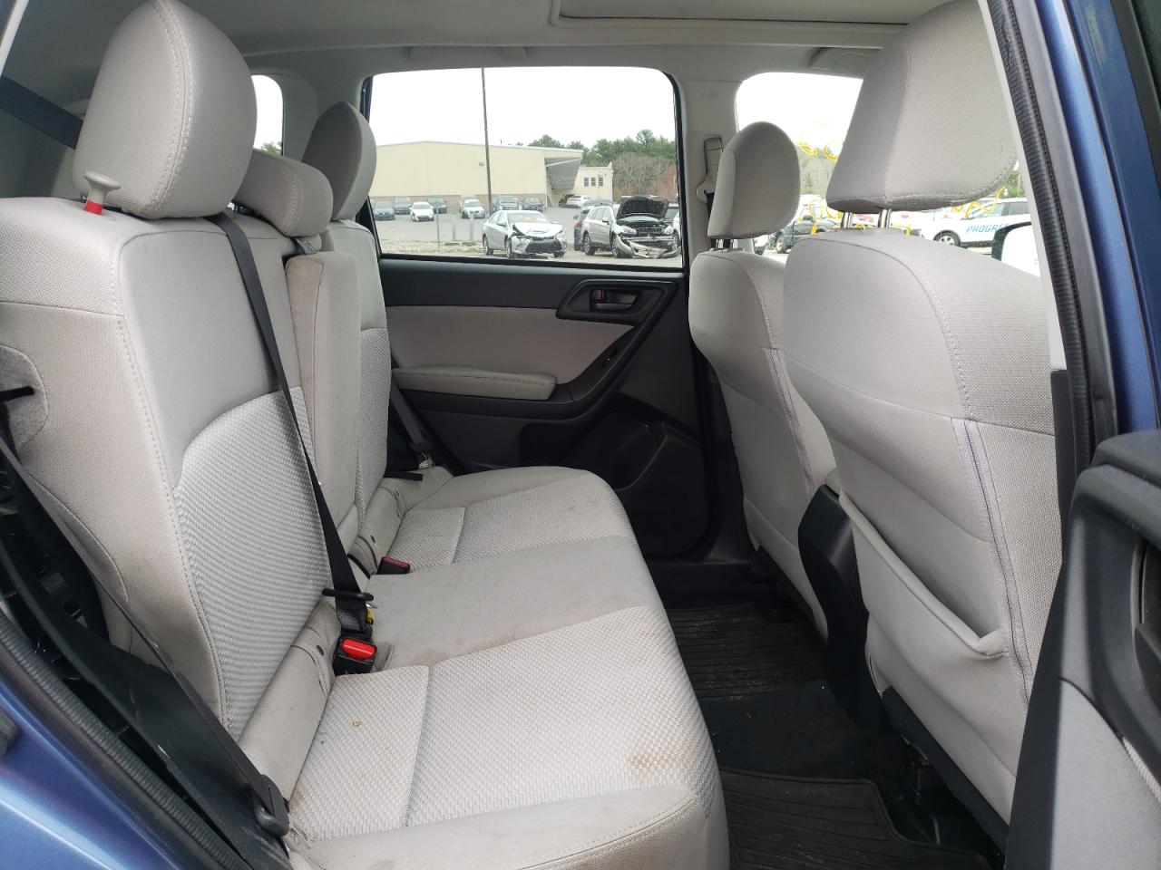 Photo 6 from auction – 2016 SUBARU FORESTER 2 with VIN JF2SJADC2GH537742