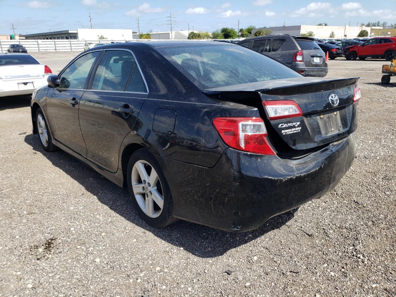 Photo 3 from auction – 2014 TOYOTA CAMRY L with VIN 4T1BF1FK0EU305659