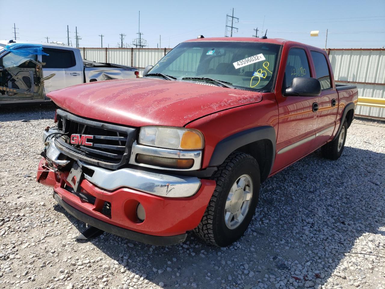 Photo 2 from auction – 2005 GMC NEW SIERRA with VIN 2GTEK13T951225671