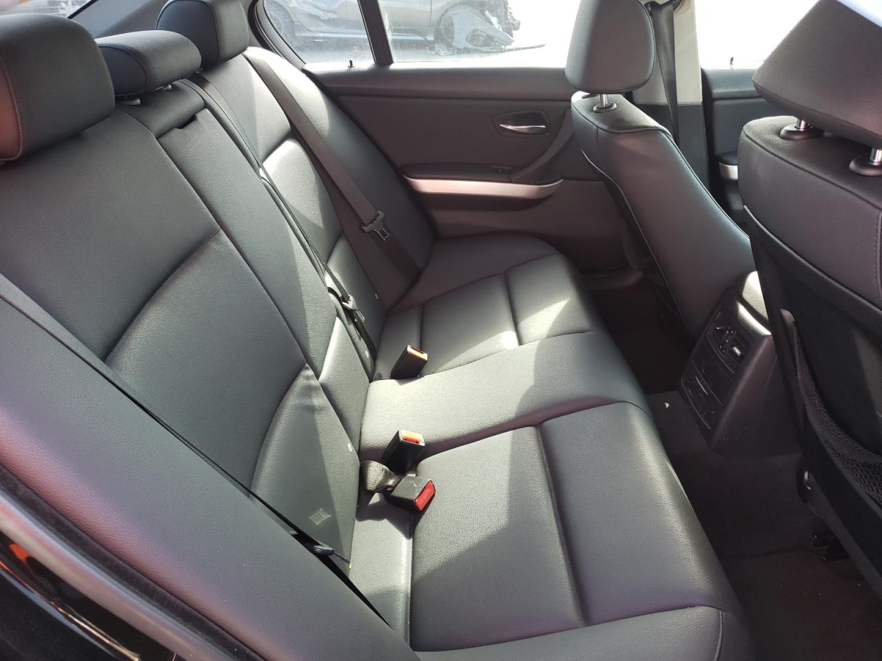 Photo 6 from auction – 2008 BMW 328 I SULE with VIN WBAVC53518F009362