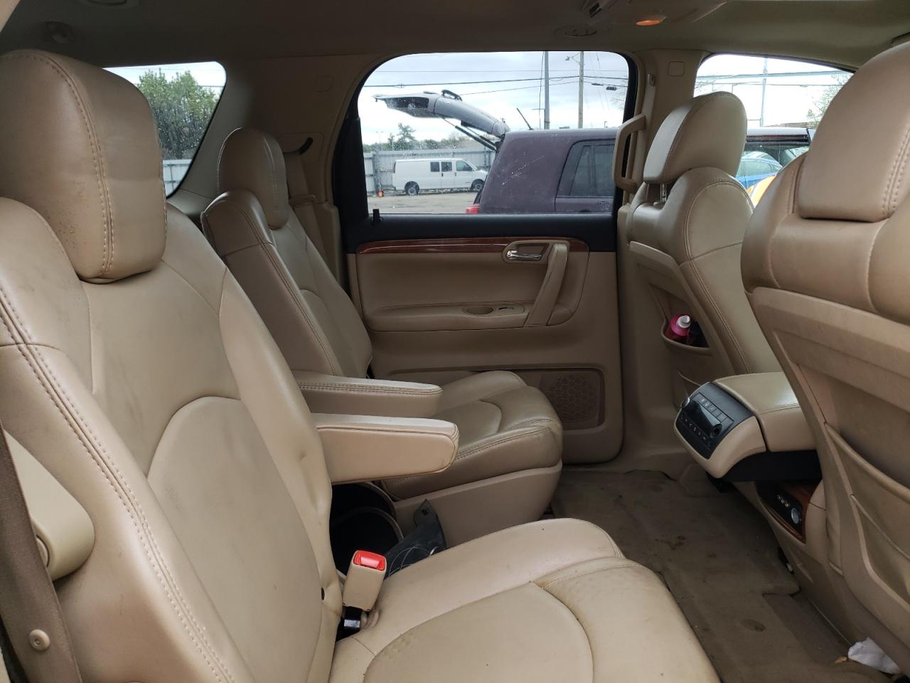 Photo 6 from auction – 2008 SATURN OUTLOOK XR with VIN 5GZER237X8J179846
