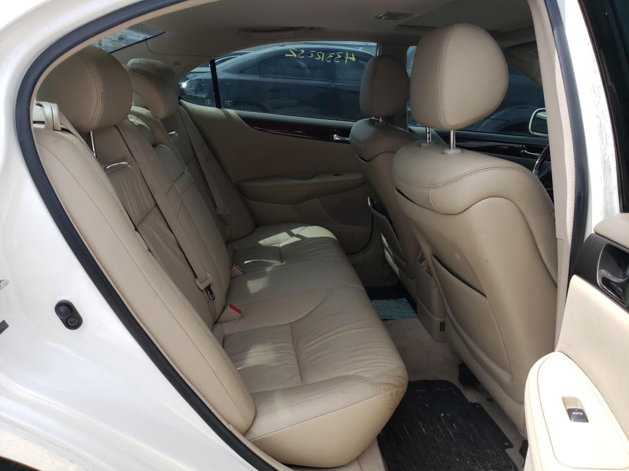 Photo 6 from auction – 2004 LEXUS ES 330 with VIN JTHBA30G145002058