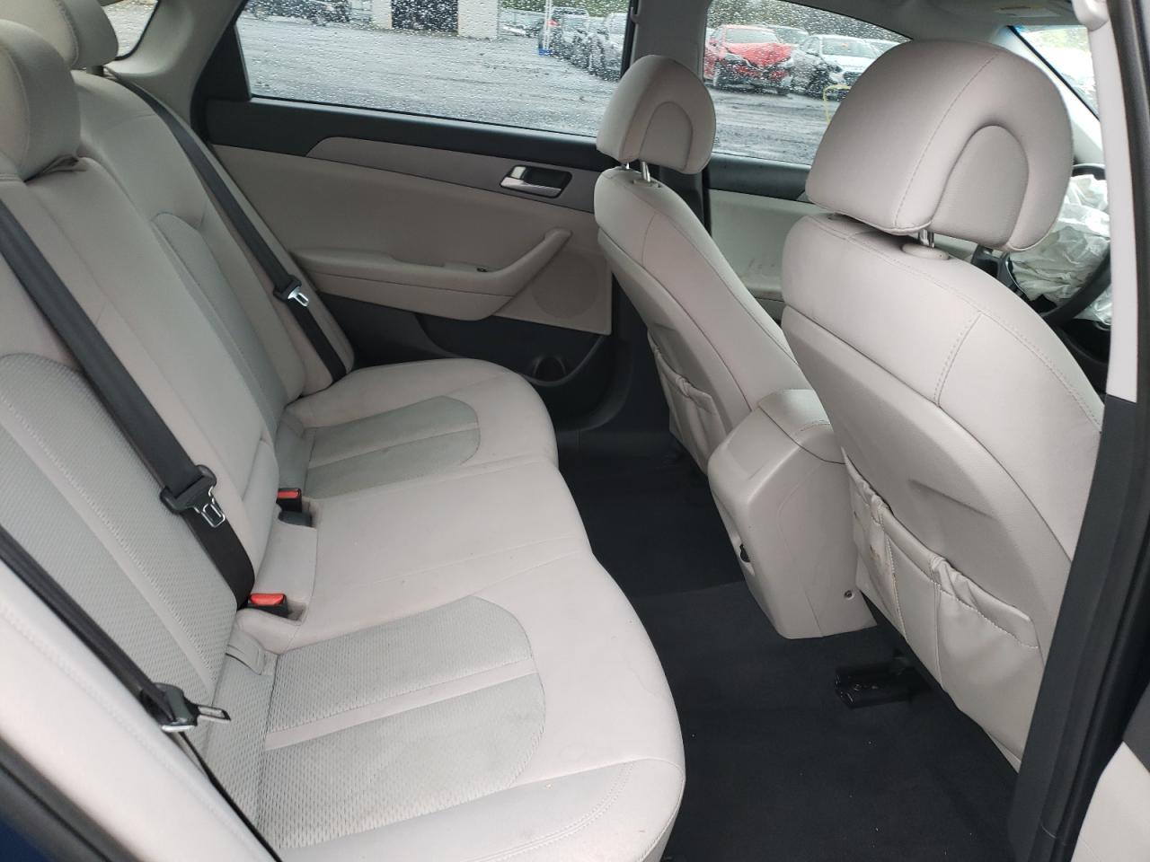 Photo 6 from auction – 2016 HYUNDAI SONATA SE with VIN 5NPE24AF1GH339552