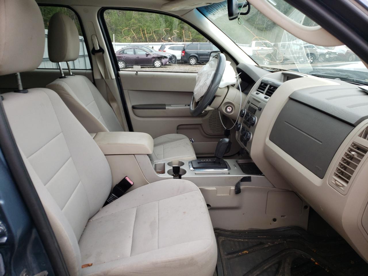 Photo 5 from auction – 2011 FORD ESCAPE XLT with VIN 1FMCU9DG6BKB17324