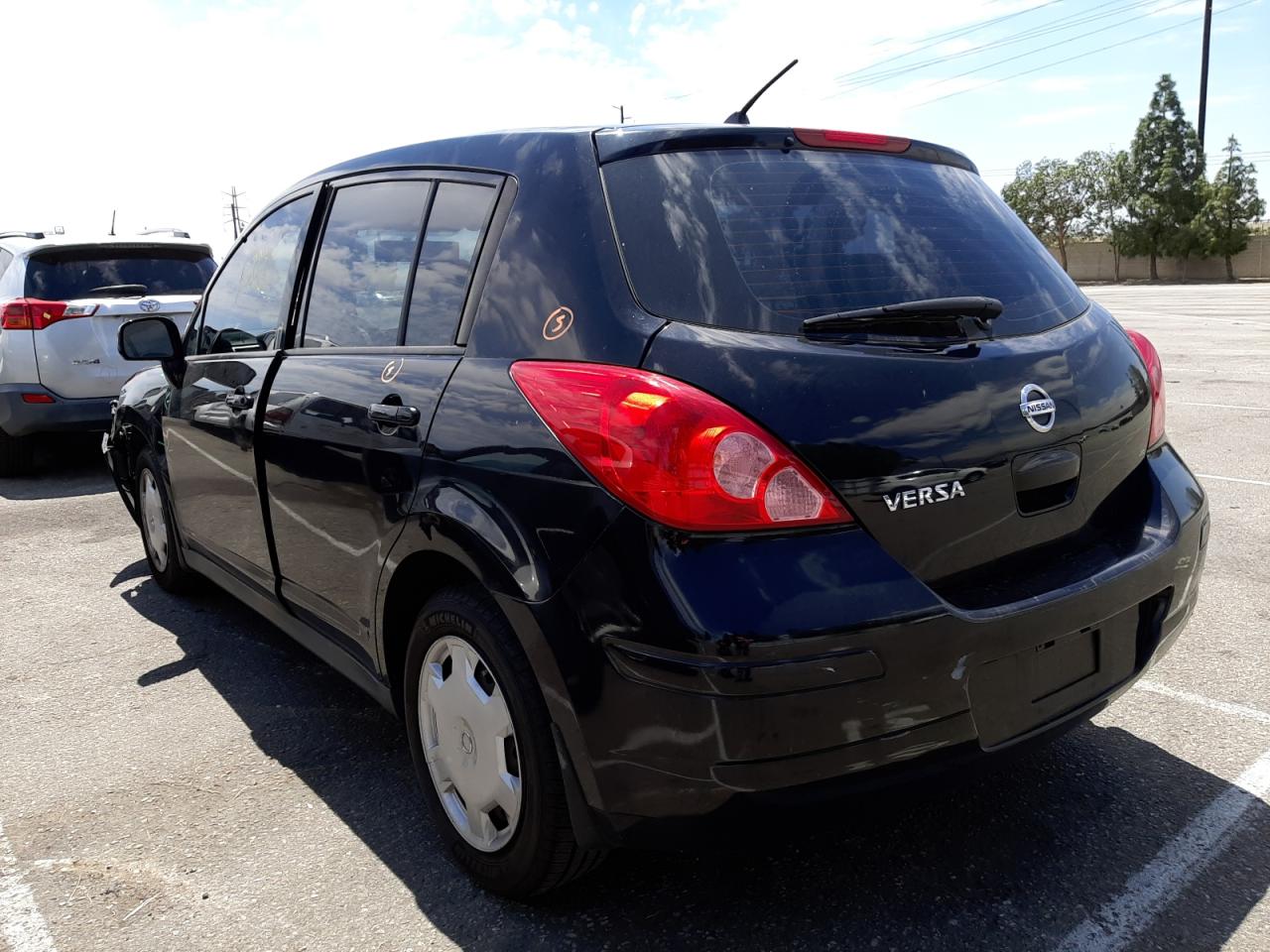 Photo 3 from auction – 2008 NISSAN VERSA S with VIN 3N1BC13E08L450486