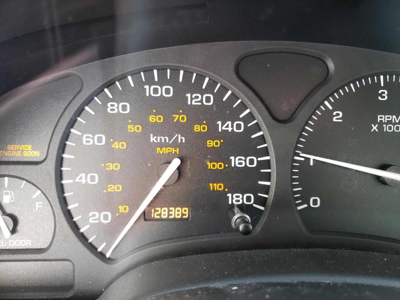 Photo 8 from auction – 2002 SATURN SC1 with VIN 1G8ZP12842Z132988