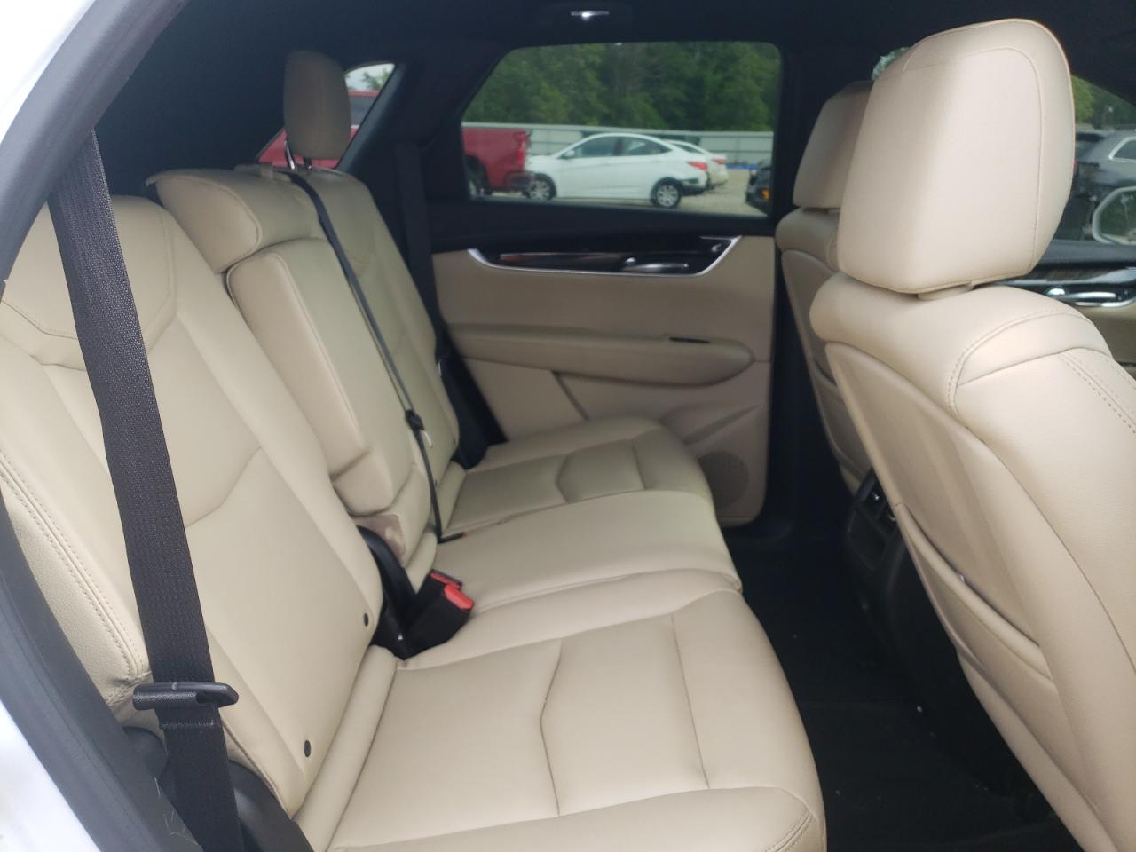 Photo 6 from auction – 2017 CADILLAC XT5 with VIN 1GYKNARS6HZ139491