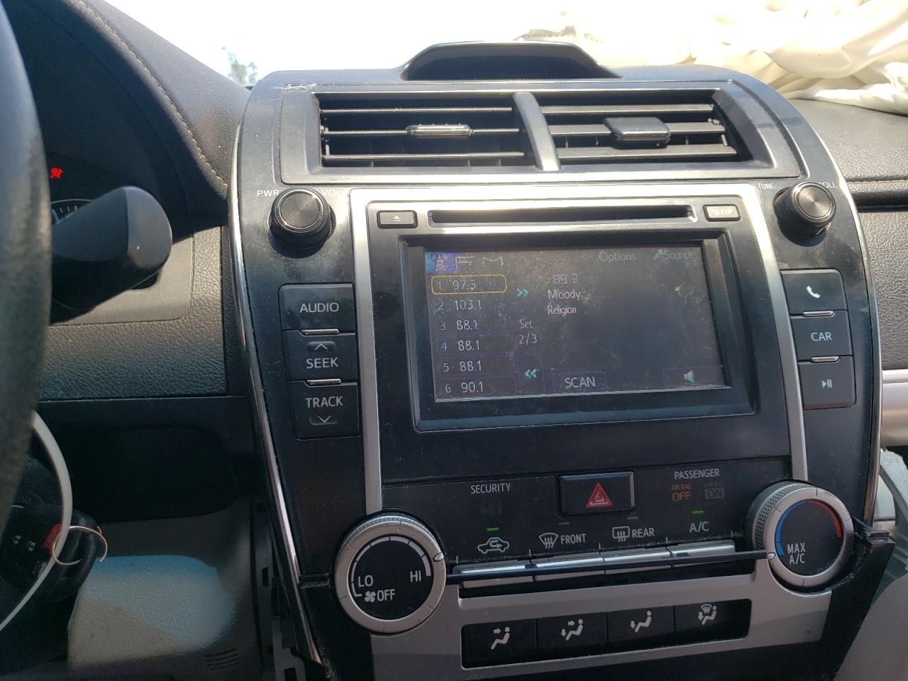 Photo 9 from auction – 2014 TOYOTA CAMRY L with VIN 4T1BF1FK1EU319666