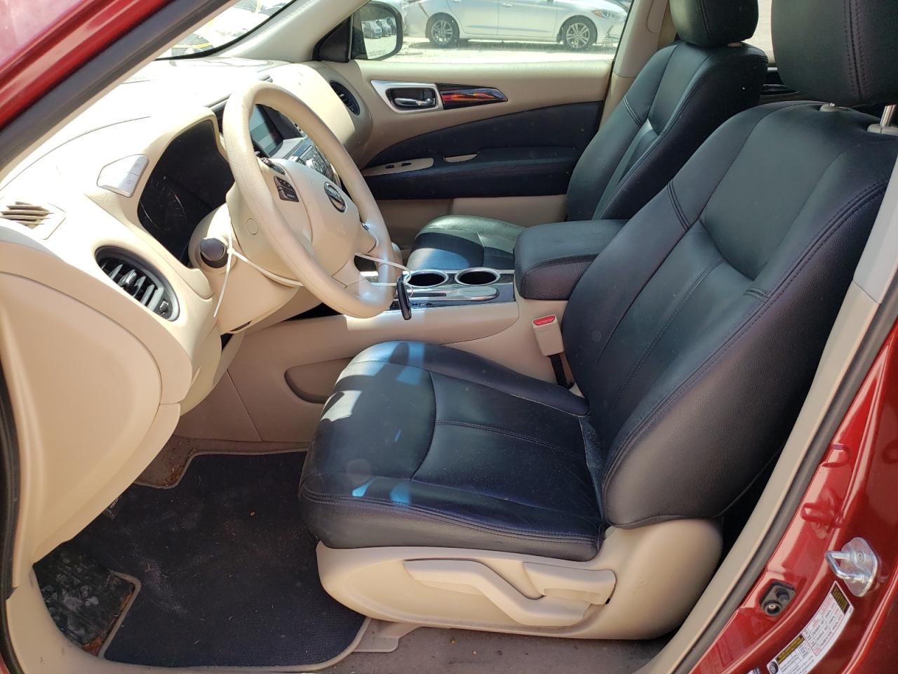 Photo 5 from auction – 2015 NISSAN PATHFINDER with VIN 5N1AR2MN4FC615858