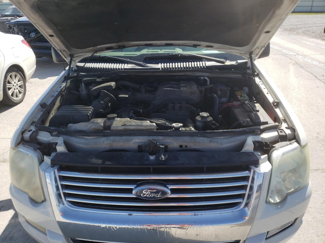 Photo 7 from auction – 2008 FORD EXPLORER X with VIN 1FMEU73E58UA84360