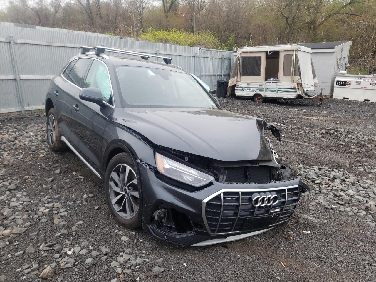 AUDI Q5 PREMIUM 2021 with VIN WA1BAAFY3M2127421 - Photo from auction