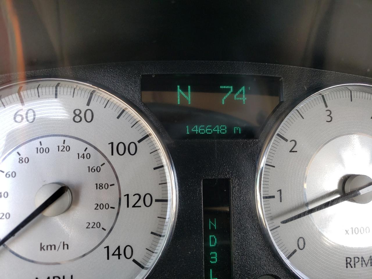 Photo 8 from auction – 2008 CHRYSLER 300 LIMITE with VIN 2C3KA33G08H126063