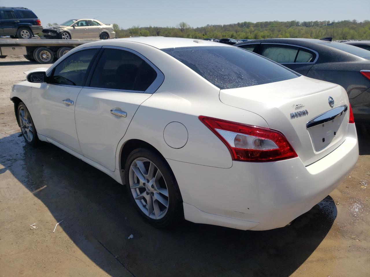 Photo 3 from auction – 2010 NISSAN MAXIMA S with VIN 1N4AA5APXAC845308
