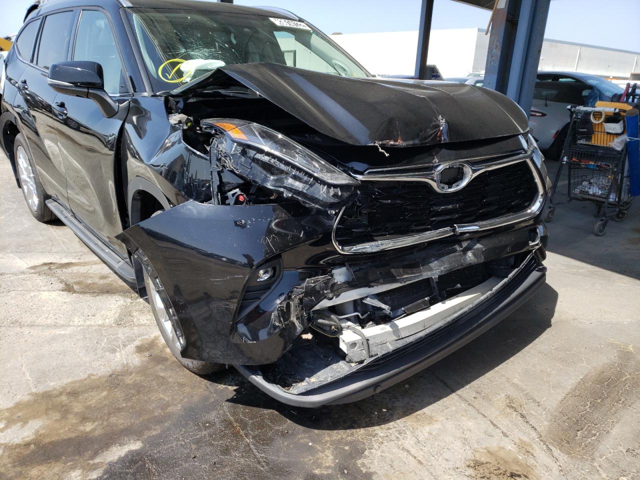 Photo 9 from auction – 2020 TOYOTA HIGHLANDER with VIN 5TDDZRBH9LS001731