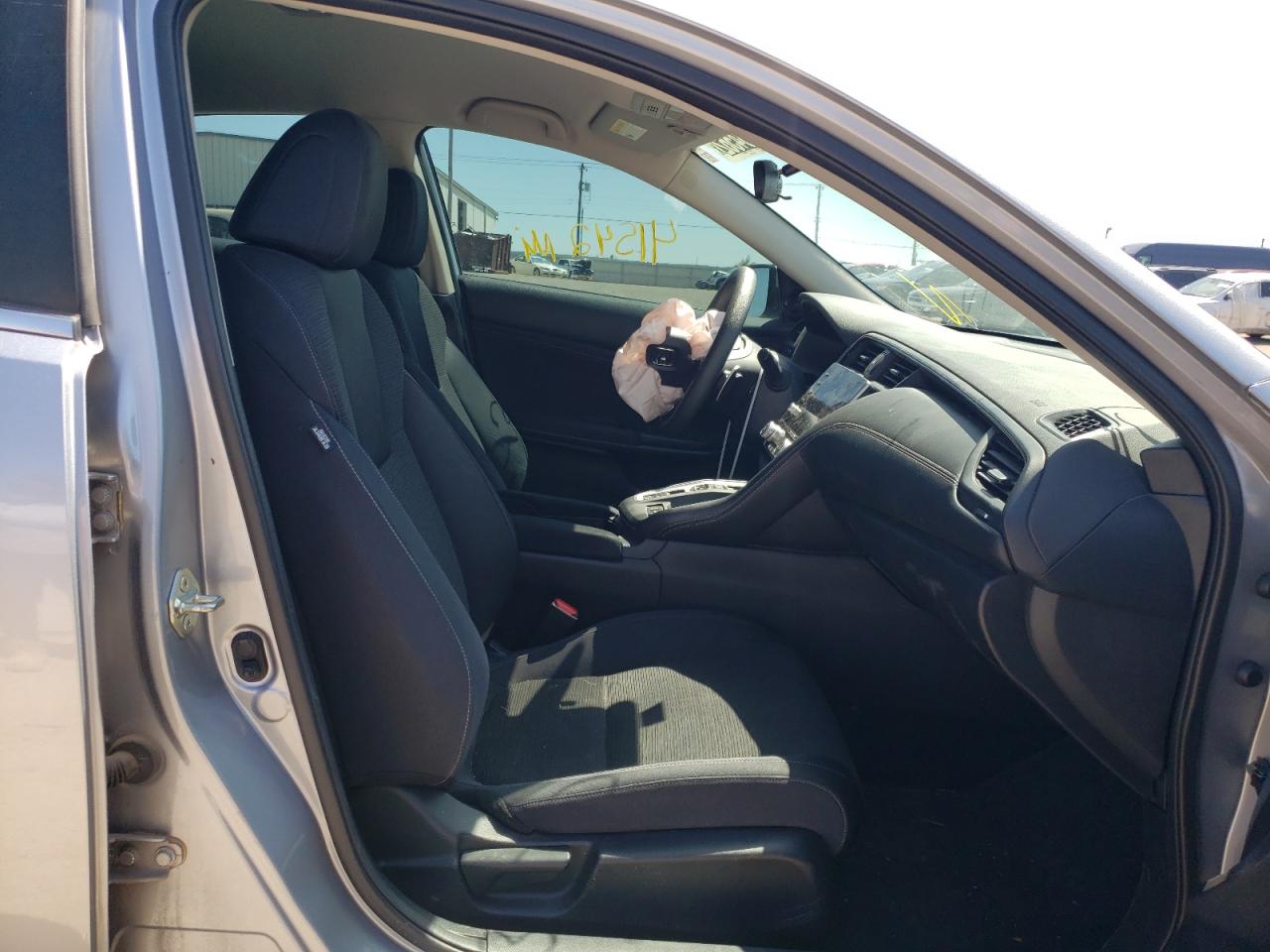 Photo 5 from auction – 2019 HONDA INSIGHT EX with VIN 19XZE4F59KE034130