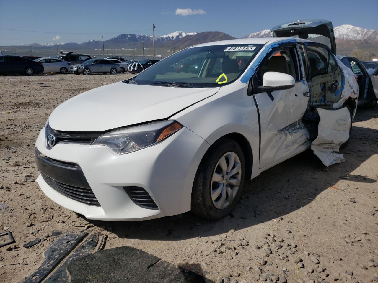 Photo 2 from auction – 2015 TOYOTA COROLLA L with VIN 5YFBURHE1FP253988