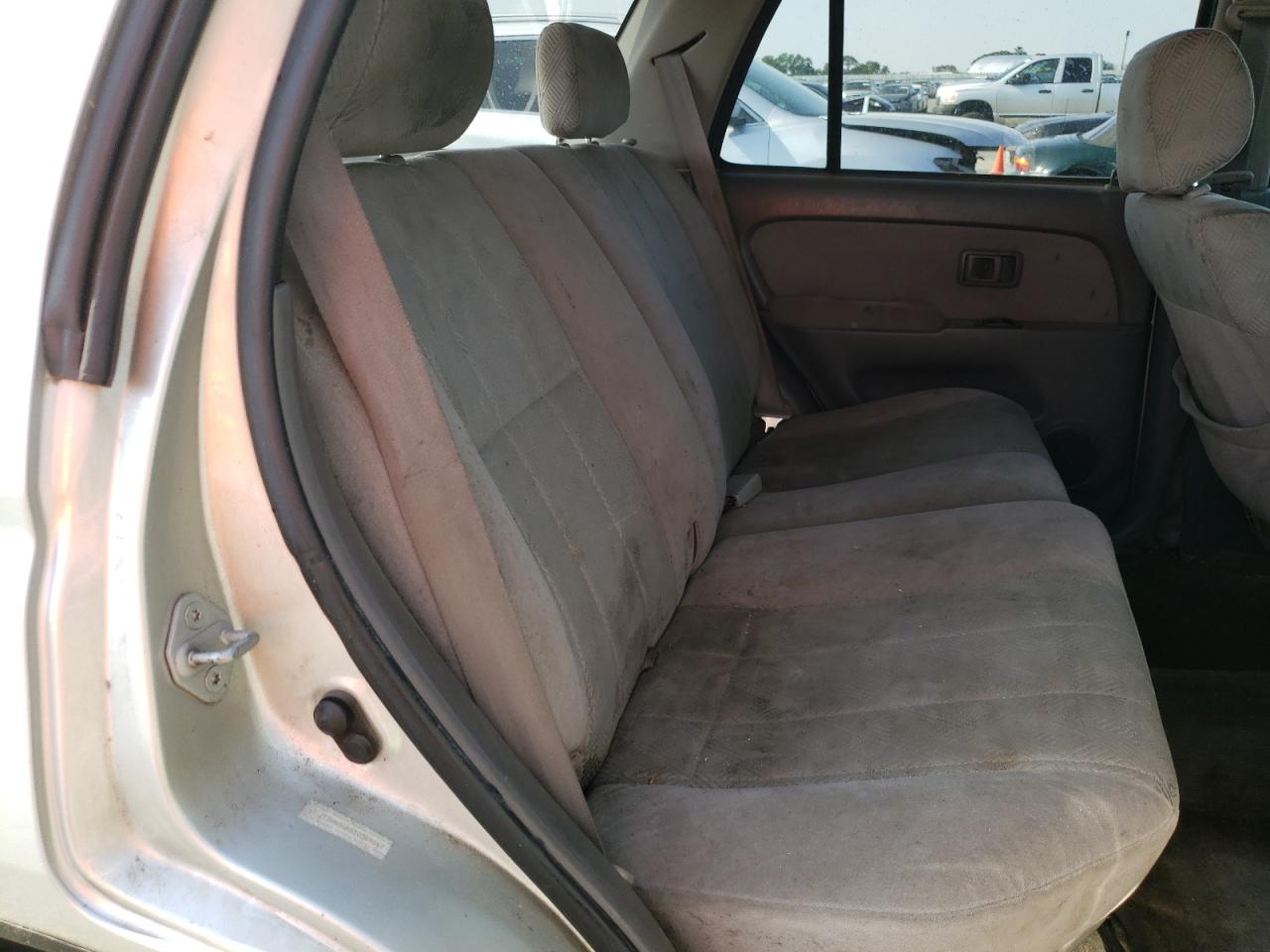 Photo 6 from auction – 2001 TOYOTA 4 RUNNER with VIN JT3HN86R810349647