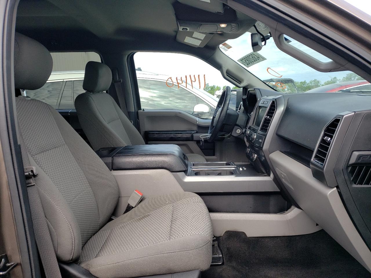 Photo 5 from auction – 2018 FORD F150 SUPER with VIN 1FTEW1EG2JKC69803