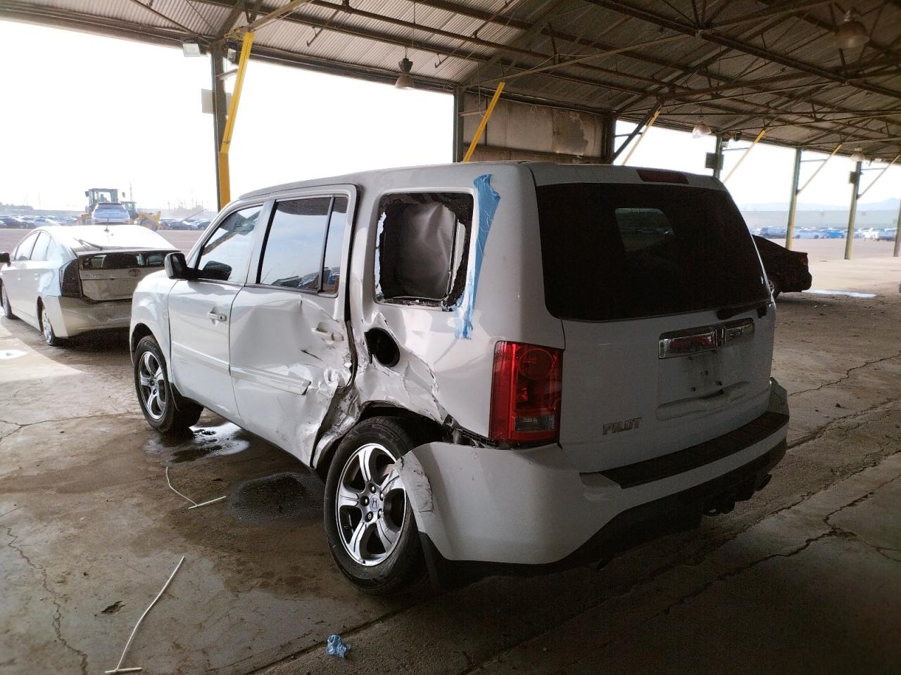 Photo 3 from auction – 2014 HONDA PILOT EXLN with VIN 5FNYF3H77EB024339