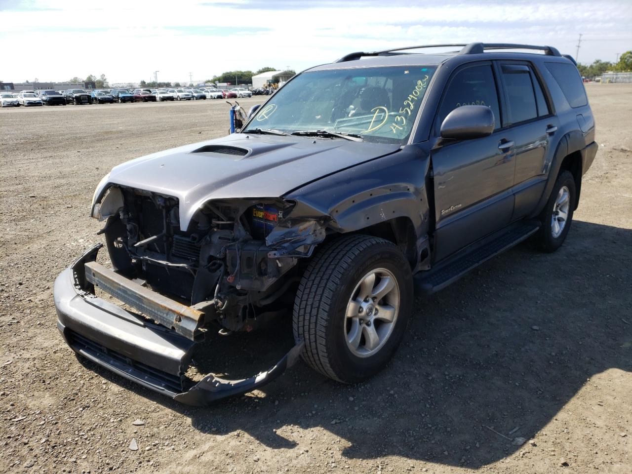 Photo 2 from auction – 2003 TOYOTA 4RUNNER SR with VIN JTEZT14R530005594
