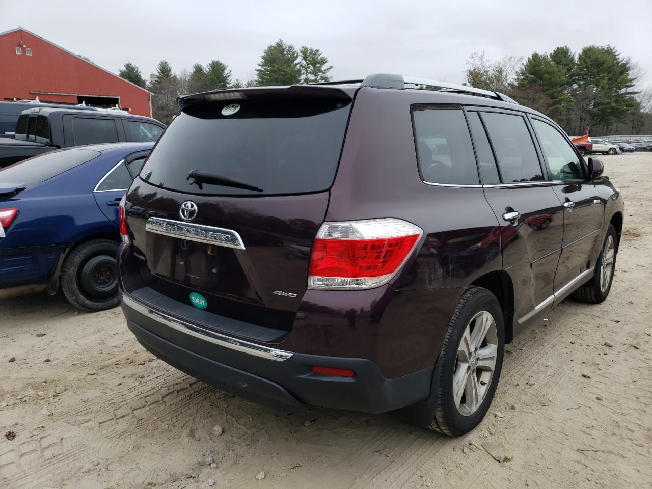Photo 4 from auction – 2012 TOYOTA HIGHLANDER with VIN 5TDDK3EH8CS102384