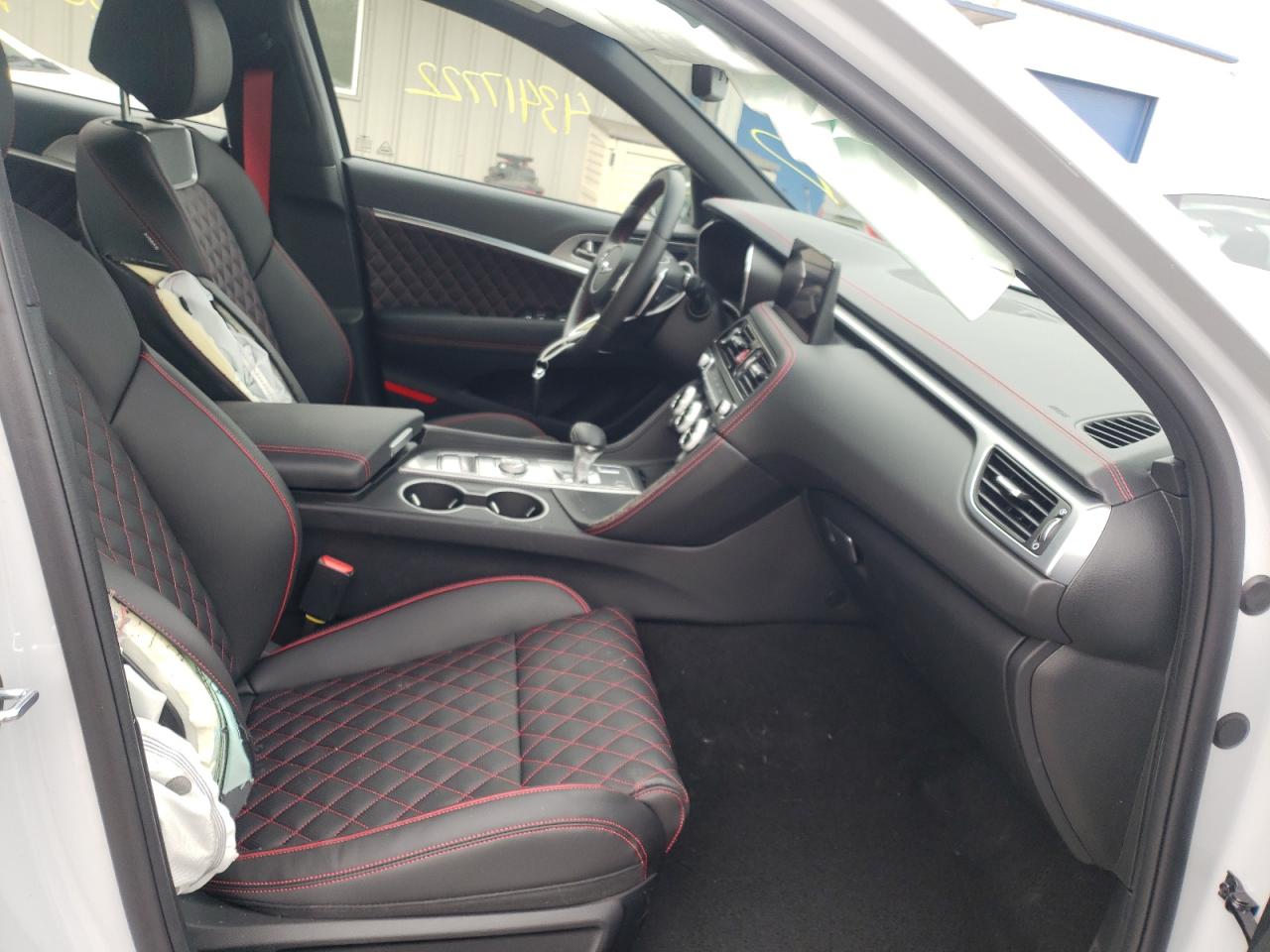 Photo 5 from auction – 2022 GENESIS G70 BASE with VIN KMTG54TE1NU096706