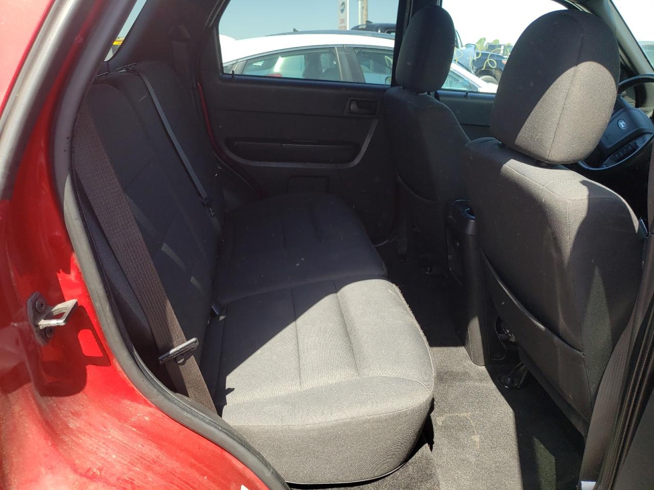 Photo 6 from auction – 2010 FORD ESCAPE XLT with VIN 1FMCU0D79AKD24669