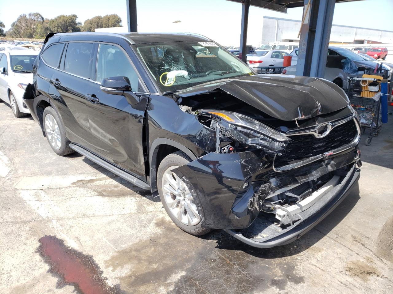 TOYOTA HIGHLANDER 2020 with VIN 5TDDZRBH9LS001731 - Photo from auction