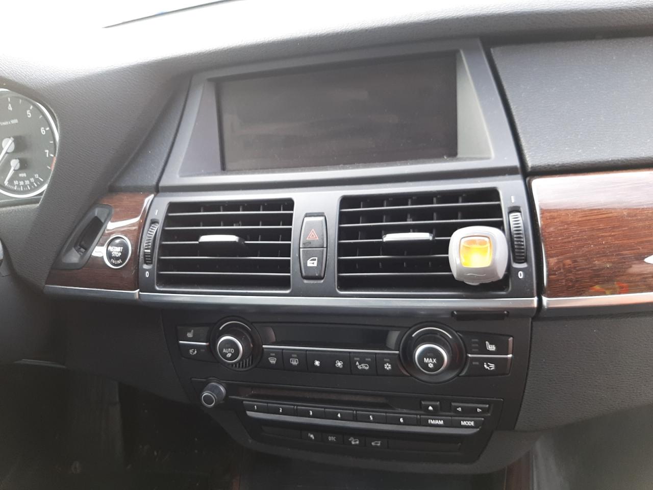 Photo 9 from auction – 2008 BMW X5 3.0I with VIN 5UXFE43598L008164