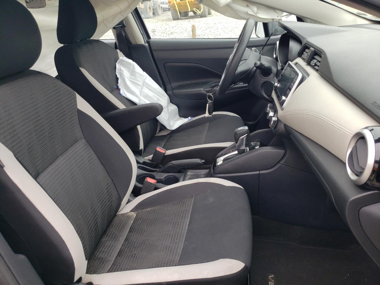 Photo 5 from auction – 2020 NISSAN VERSA SV with VIN 3N1CN8EV8LL840832