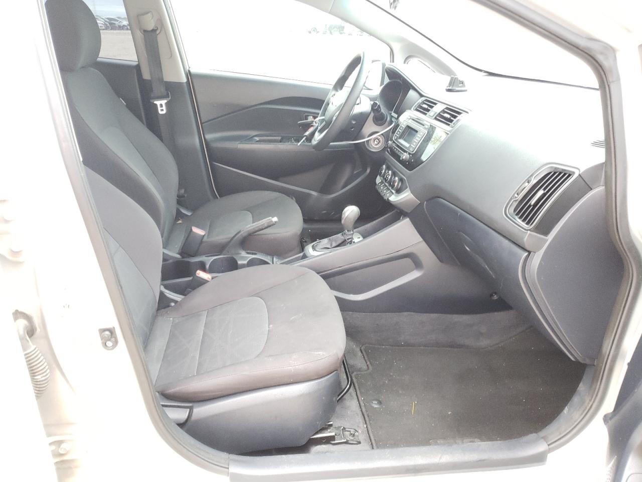 Photo 5 from auction – 2016 KIA RIO LX with VIN KNADM4A3XG6692018